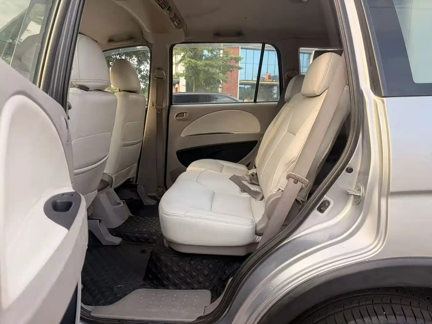 Mitsubishi Zinger 2014 2011 2.0L Manual Luxury