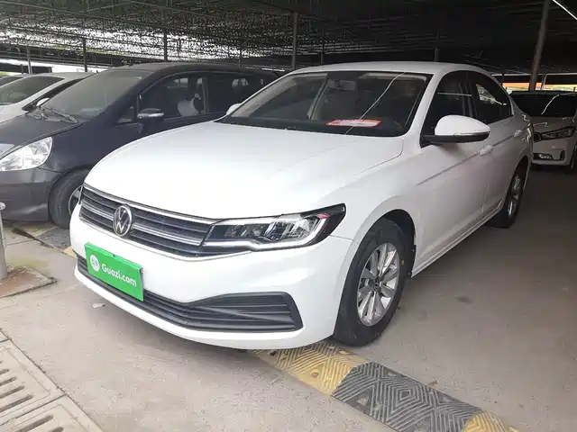 Volkswagen Bora 1.5L, Автомат, Стиль Коннект