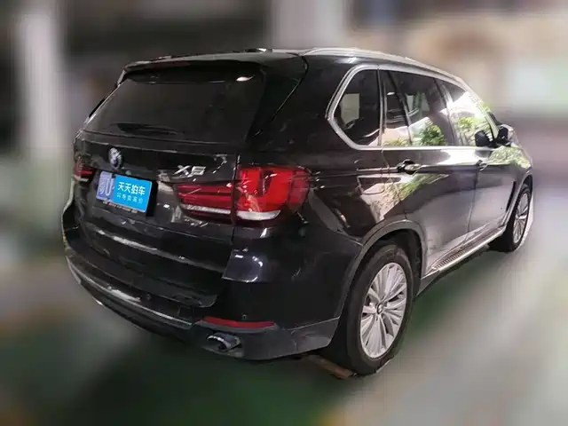 BMW X5 (Import) 2017 xDrive28i — фото 2