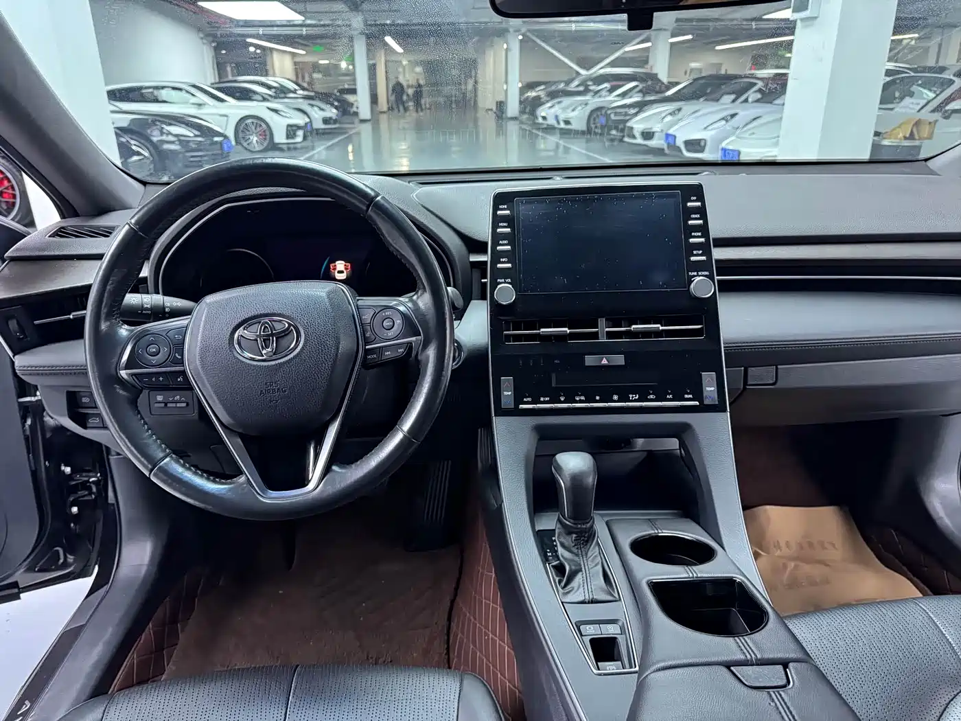 Toyota Avalon 2022 2.0L XLE Premium фото 8