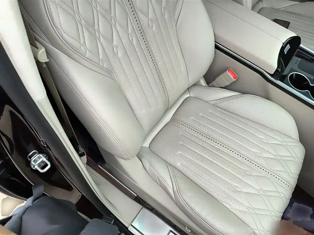 Buick GL8 2021 ES Landlord 653T Comfort фото 25