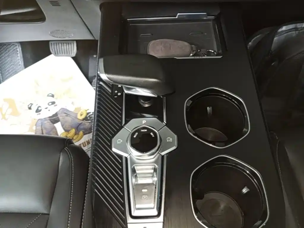 Changan UNI-K 2025 2024 2.0T FWD Premium