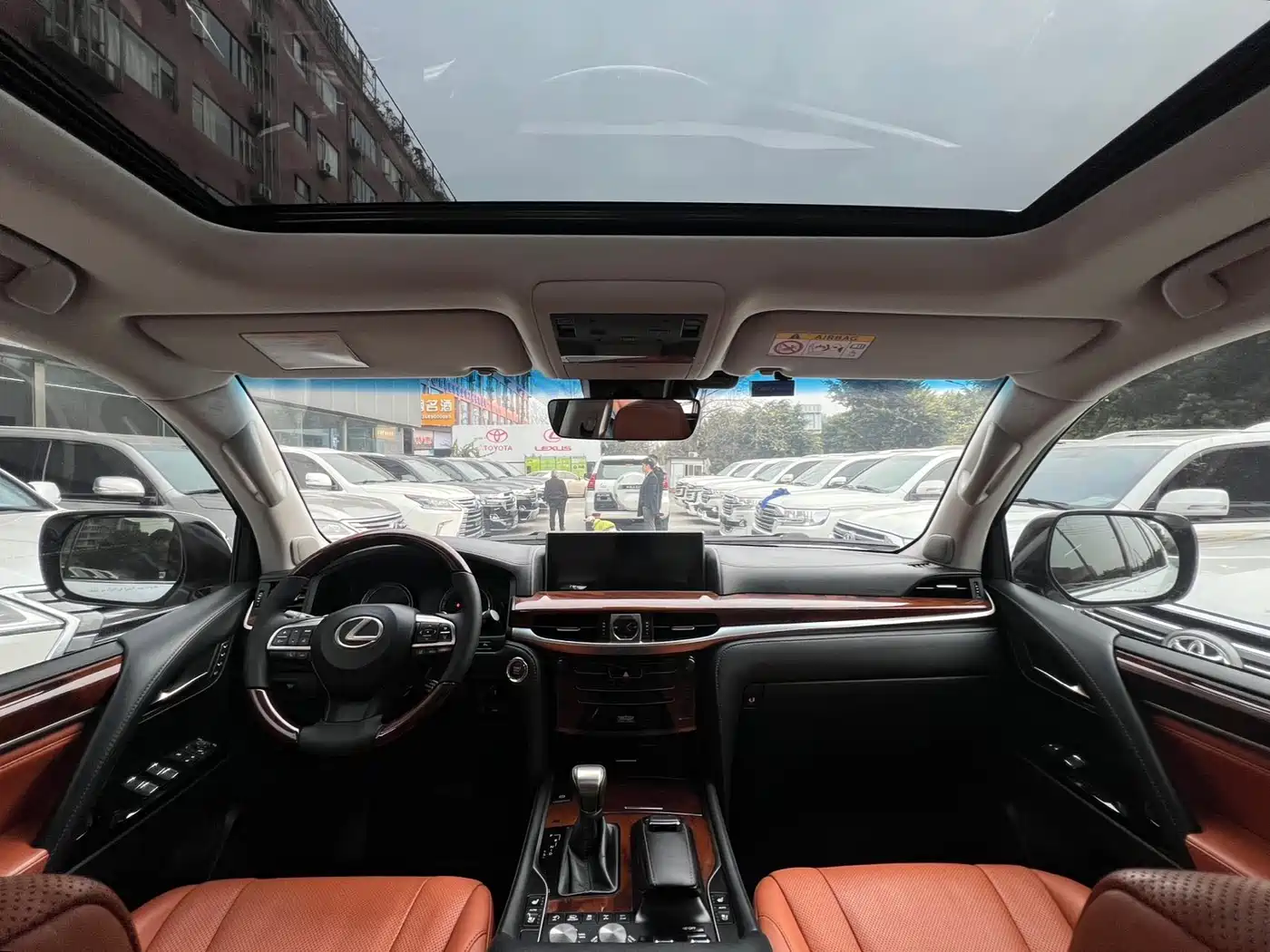 Lexus LX 2017 570 Prestige Luxury фото 11