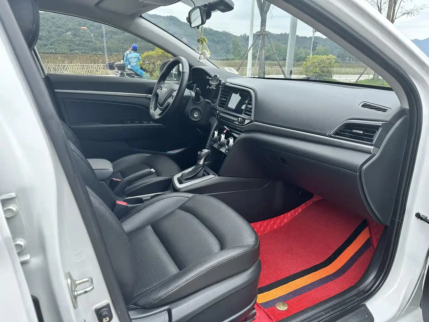 Hyundai Elantra 2019 1.5L CVT Smart Elite фото 9