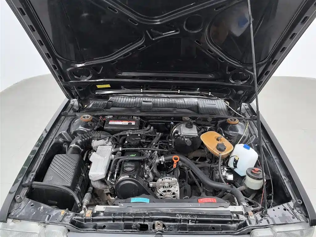 Volkswagen Santana Classic 2007 Model 1.8L Scenic Edition фото 6