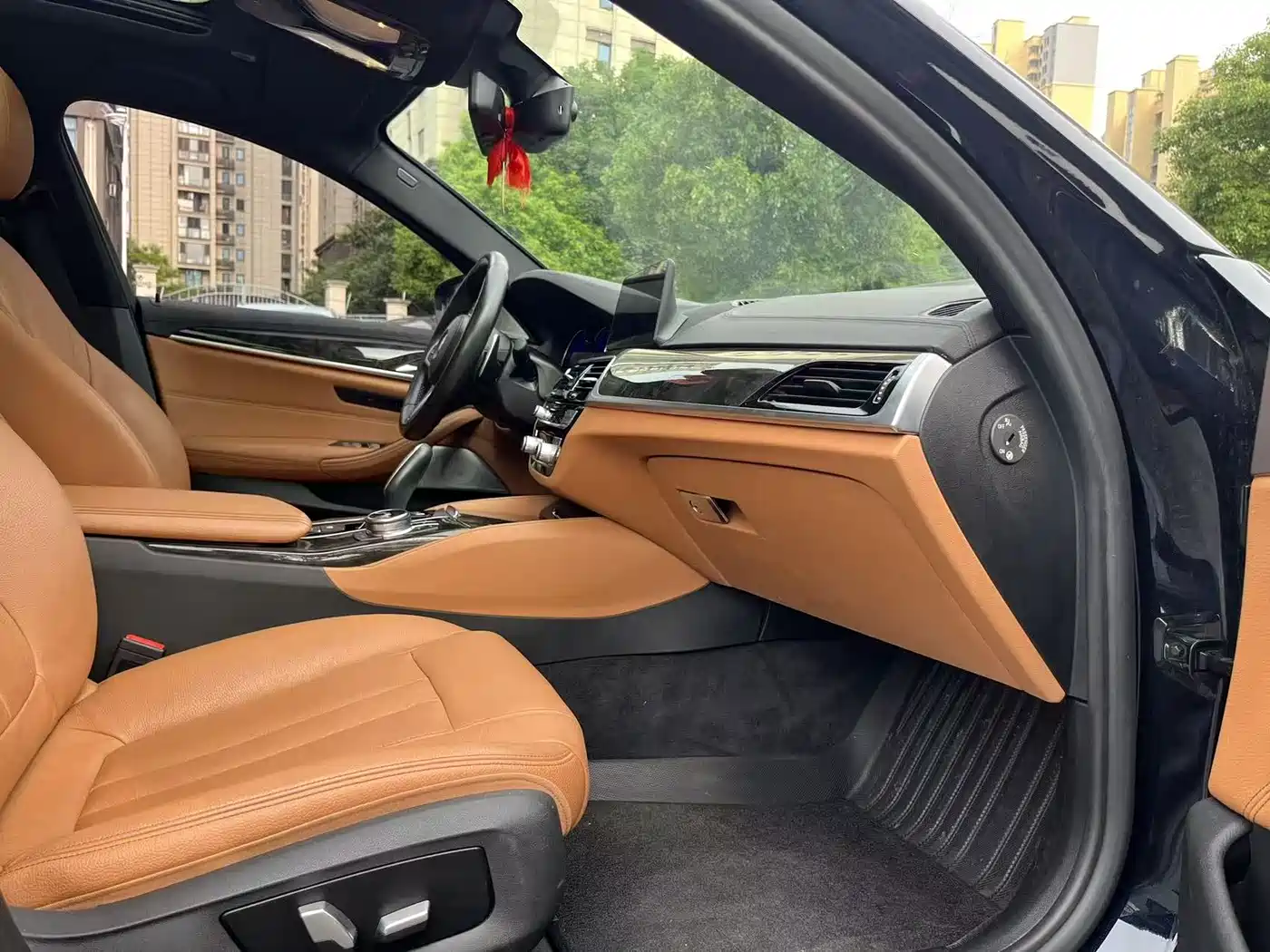 BMW 5 Series 2018 Facelift 530Li Leading M Sport Package фото 15