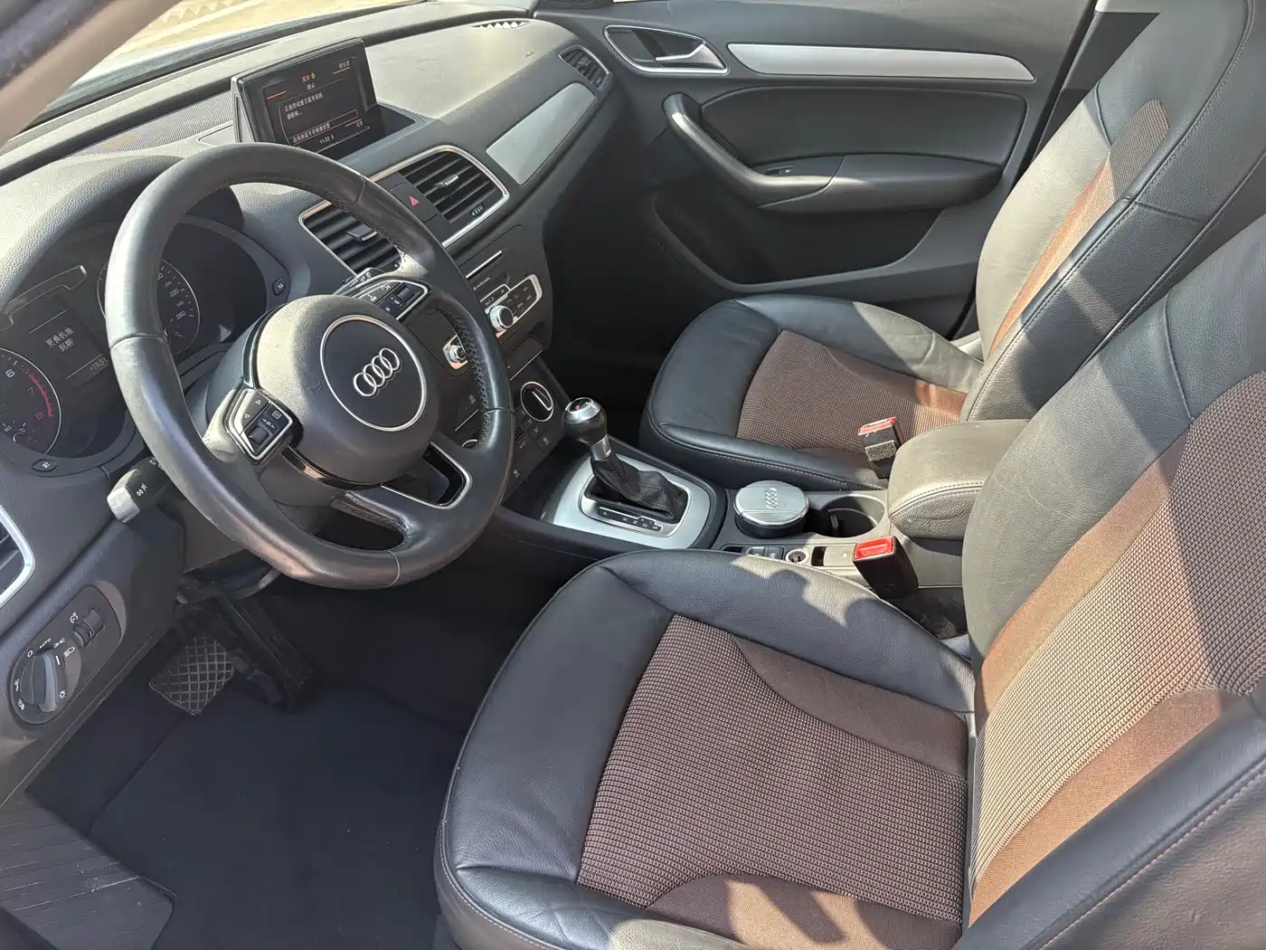 Фото 4 - Audi Q3