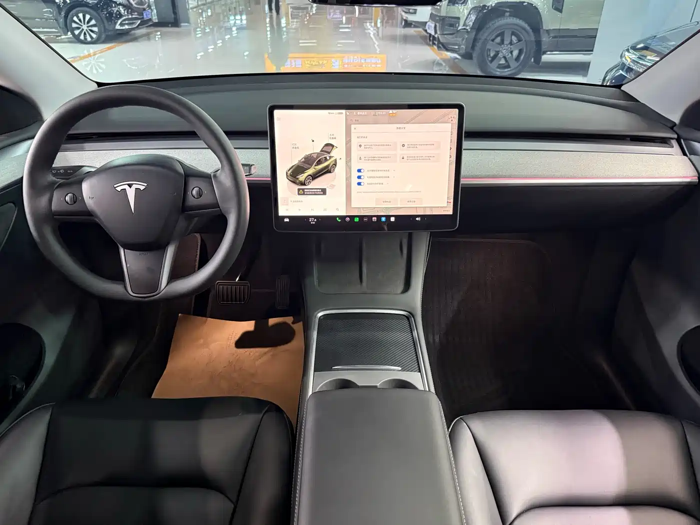 TESLA MODEL Y