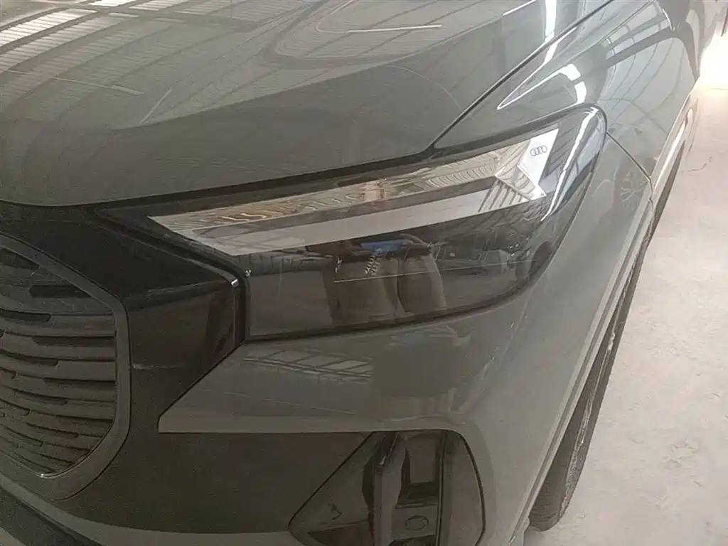 Audi Q4 e-tron 2023 40 e-tron Innovation Edition фото 24