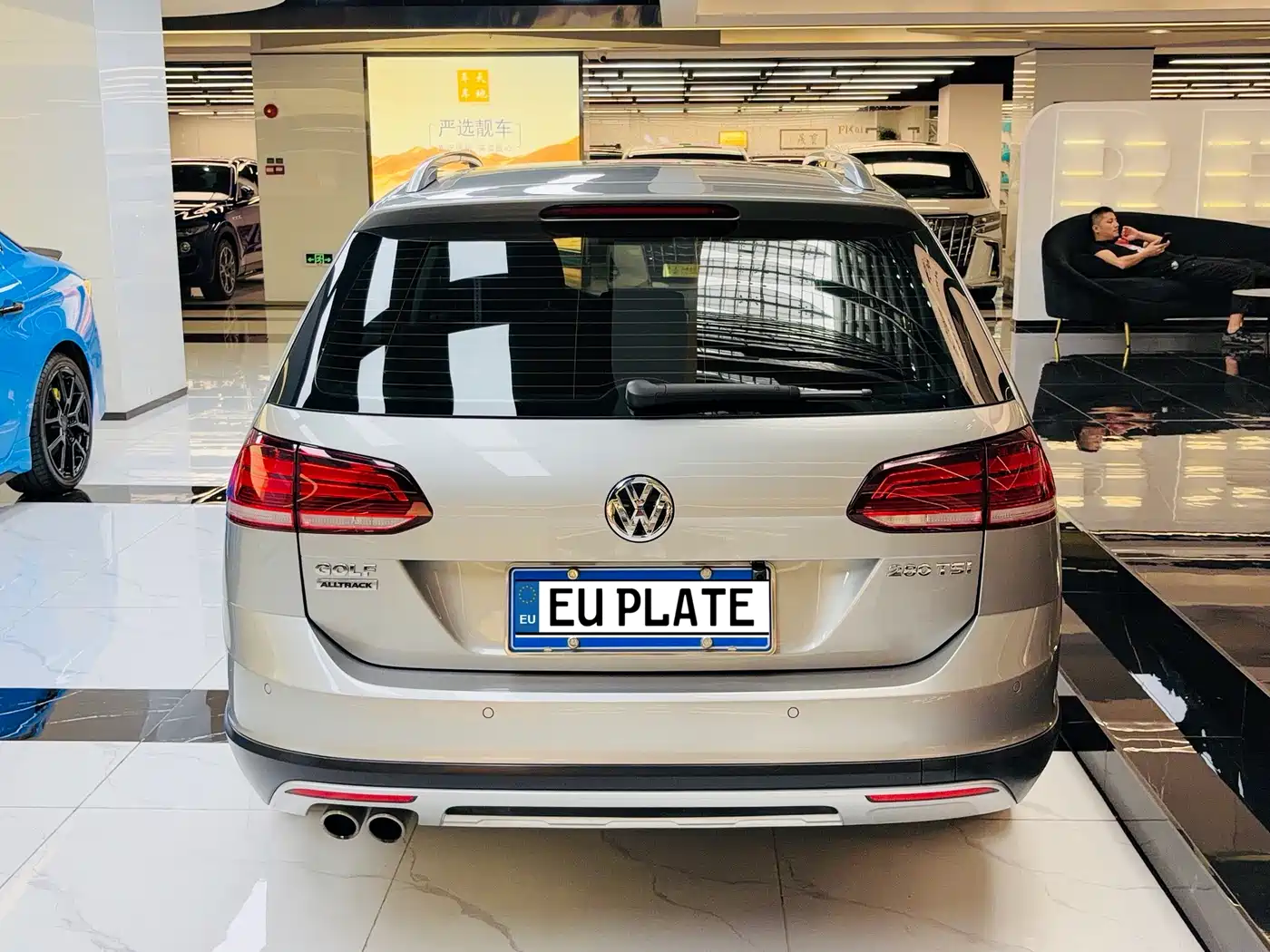 Volkswagen Golf (Import) 2019 1.8TSI Wagon фото 4