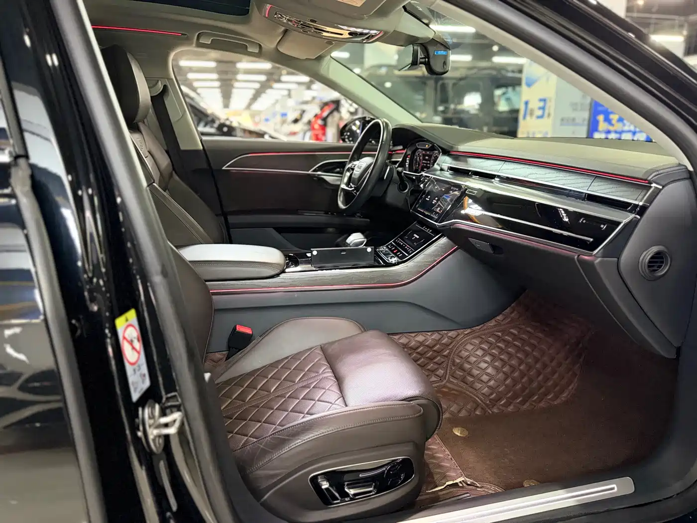 Audi A8 2021 A8L 50 TFSI quattro Comfort фото 11