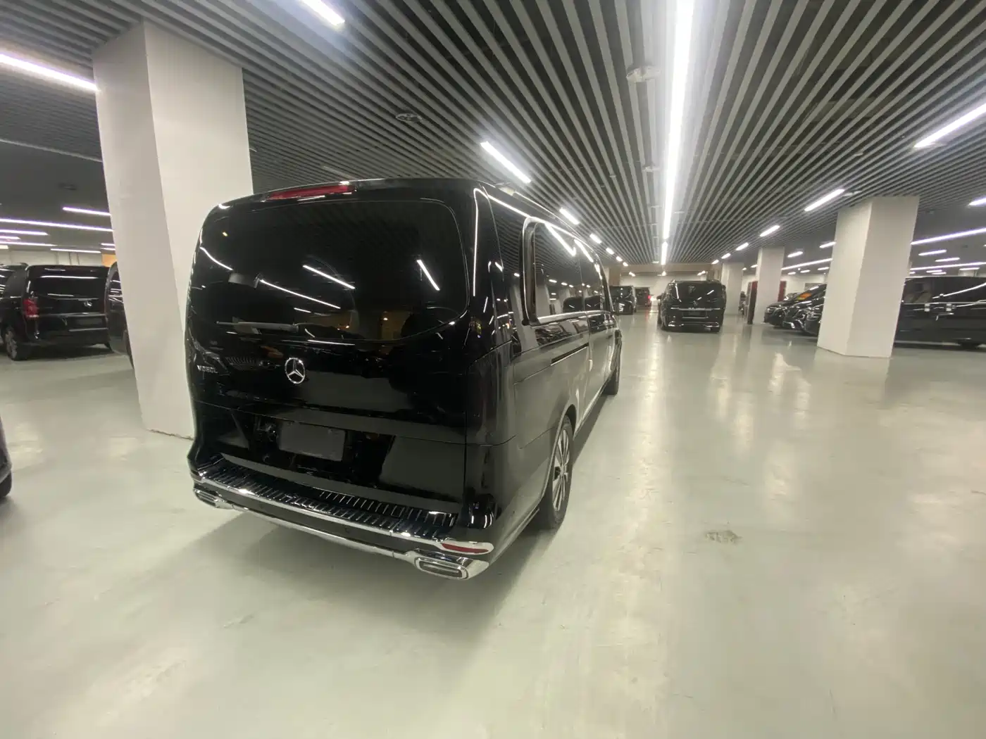 MERCEDES-BENZ V-CLASS