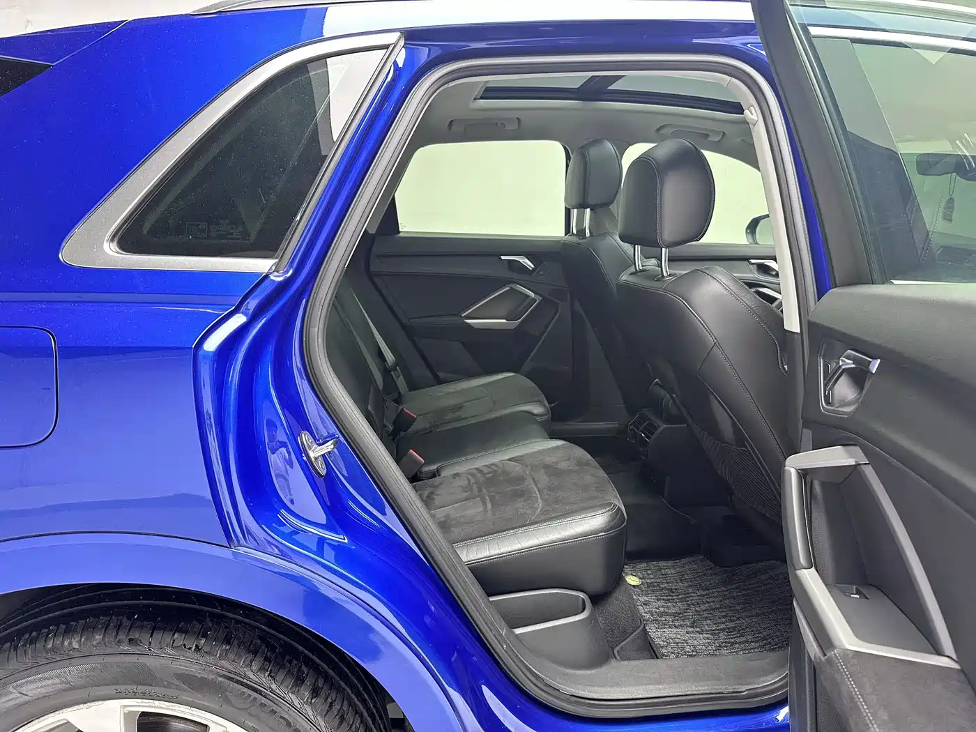 Photo 11 - Audi Q3