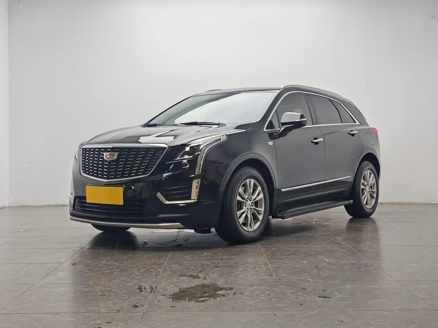 Фото 1 - Cadillac XT5