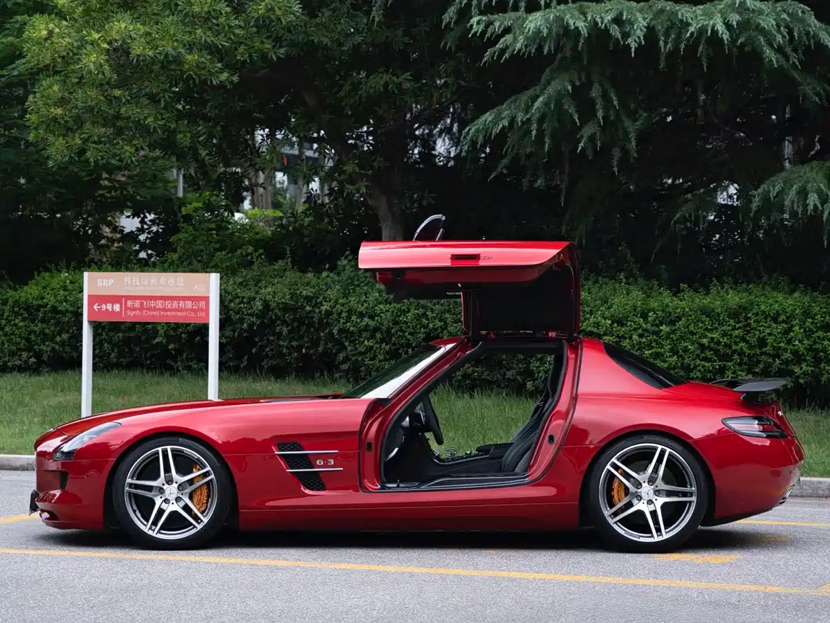 Mercedes-Benz SLS AMG 2012 2011 SLS AMG