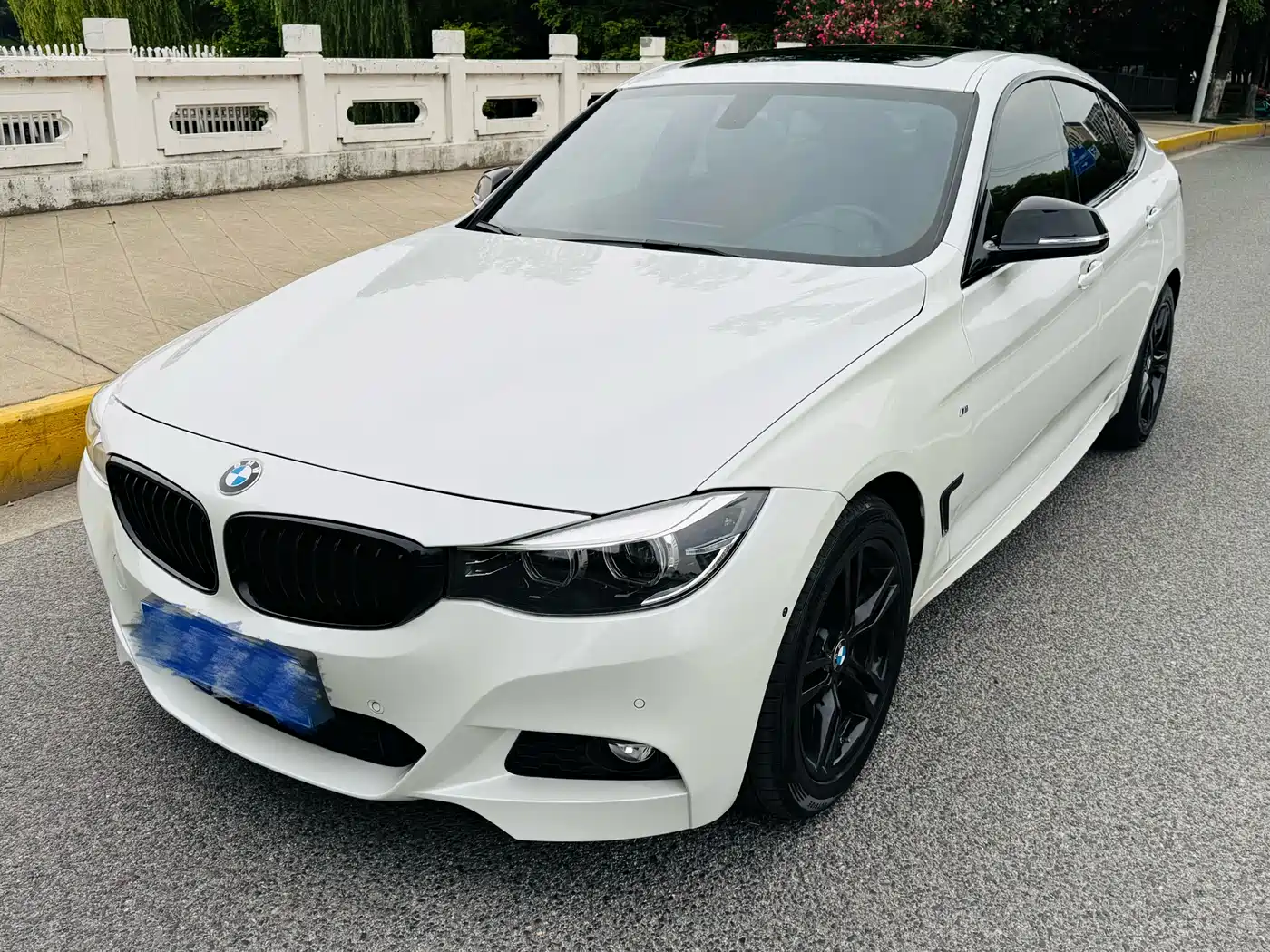 BMW 3 Series GT 2020 320i M Sport Black Night Edition