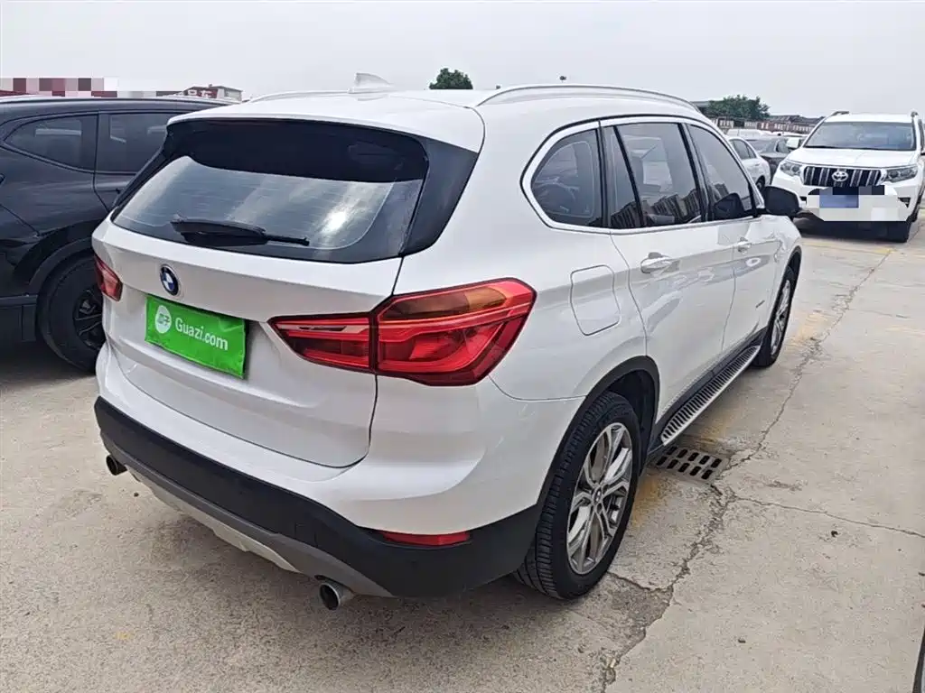 BMW X1 2018 sDrive20Li Leading Model фото 7