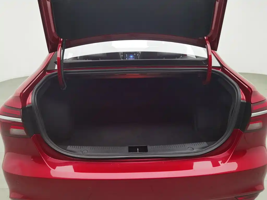 Roewe i6 2017 2017 20T Auto Flagship Edition