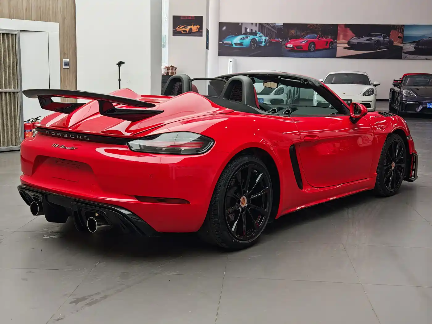 Porsche 718 2018 Boxster 2.0T фото 9