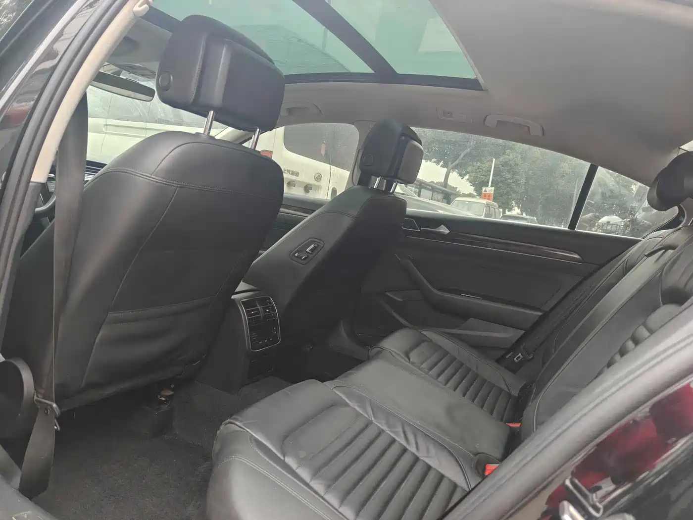 Volkswagen Magotan 2019 330TSI DSG Luxury Class China VI фото 11