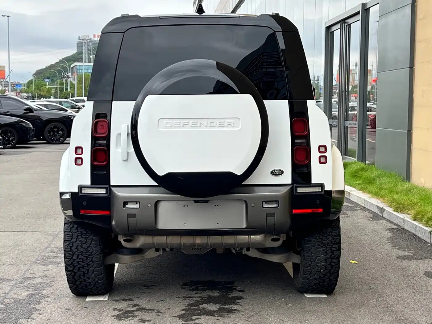 Фото 5 - Land Rover Defender