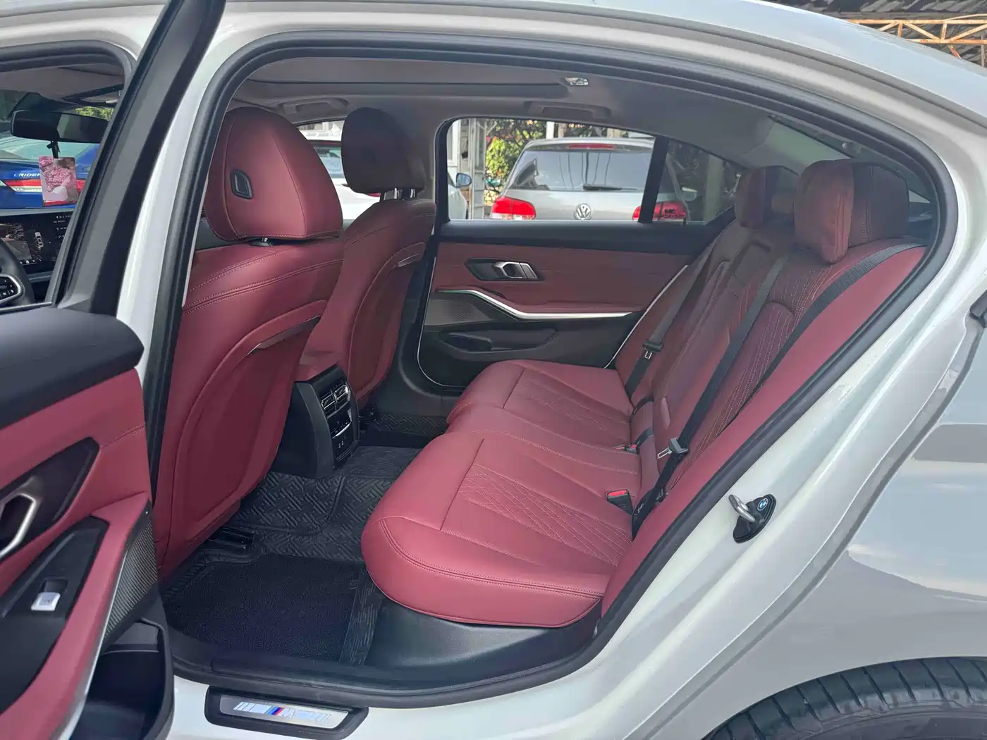 BMW 3 Series 2025 325Li M Sport Package фото 7