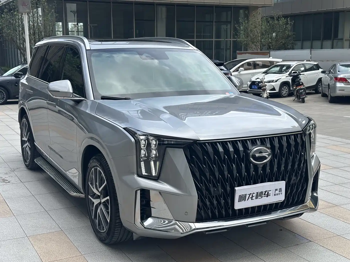 GAC Trumpchi Trumpchi GS8 2022 Dual Engine Series 2.0TM 2WD Premium Edition (7-Seater) фото 4