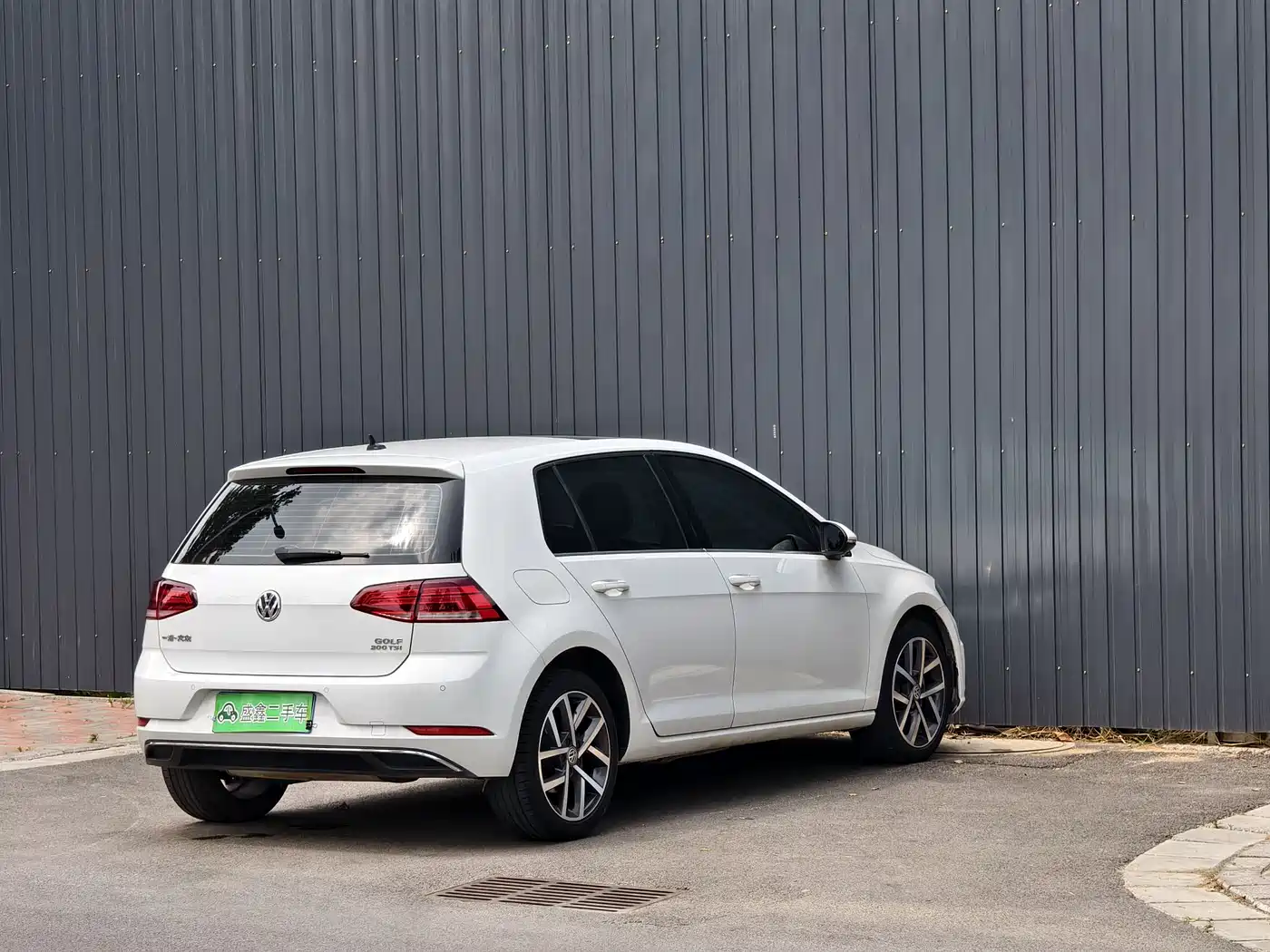 Volkswagen Golf 2020 200TSI DSG Comfort фото 25