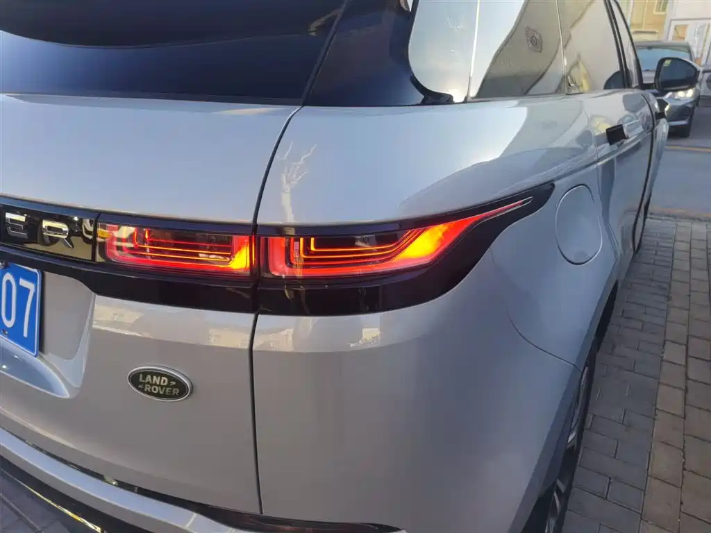 Land Rover Range Rover Evoque 2021 Range Rover Evoque L 249PS R-Dynamic HSE Luxury Edition фото 8