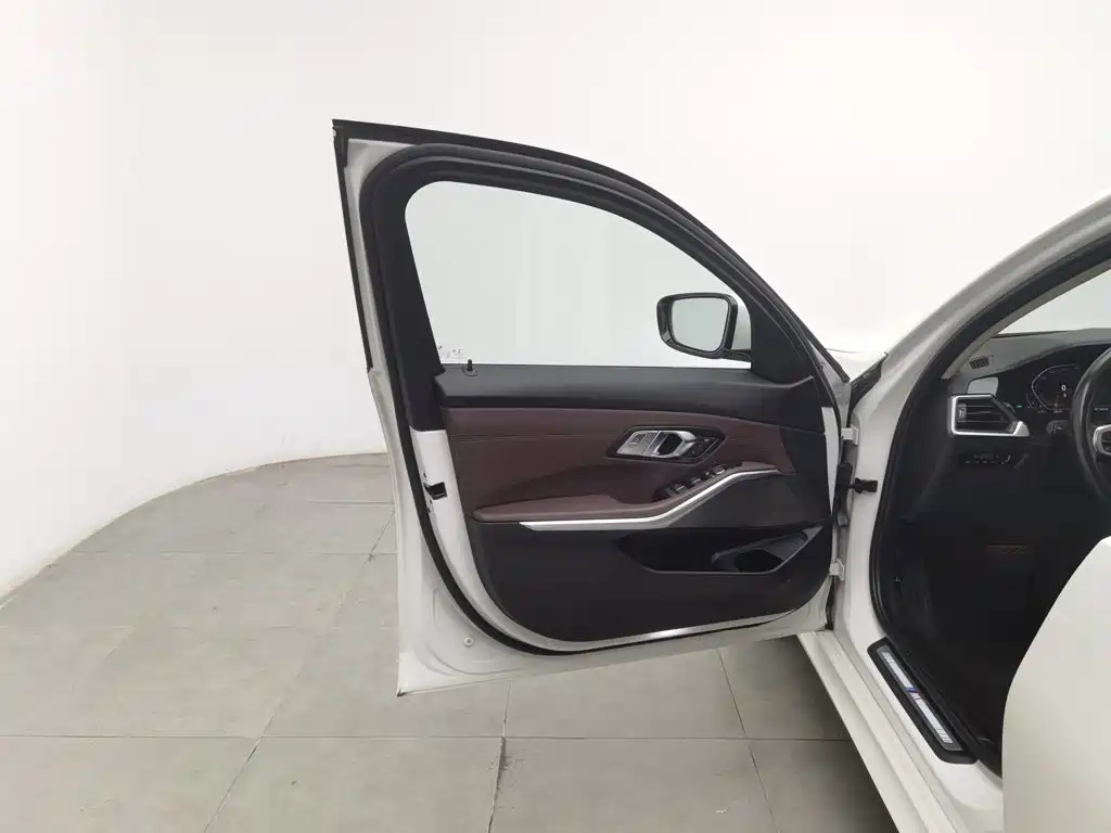 BMW 3 Series, миниатюра 8