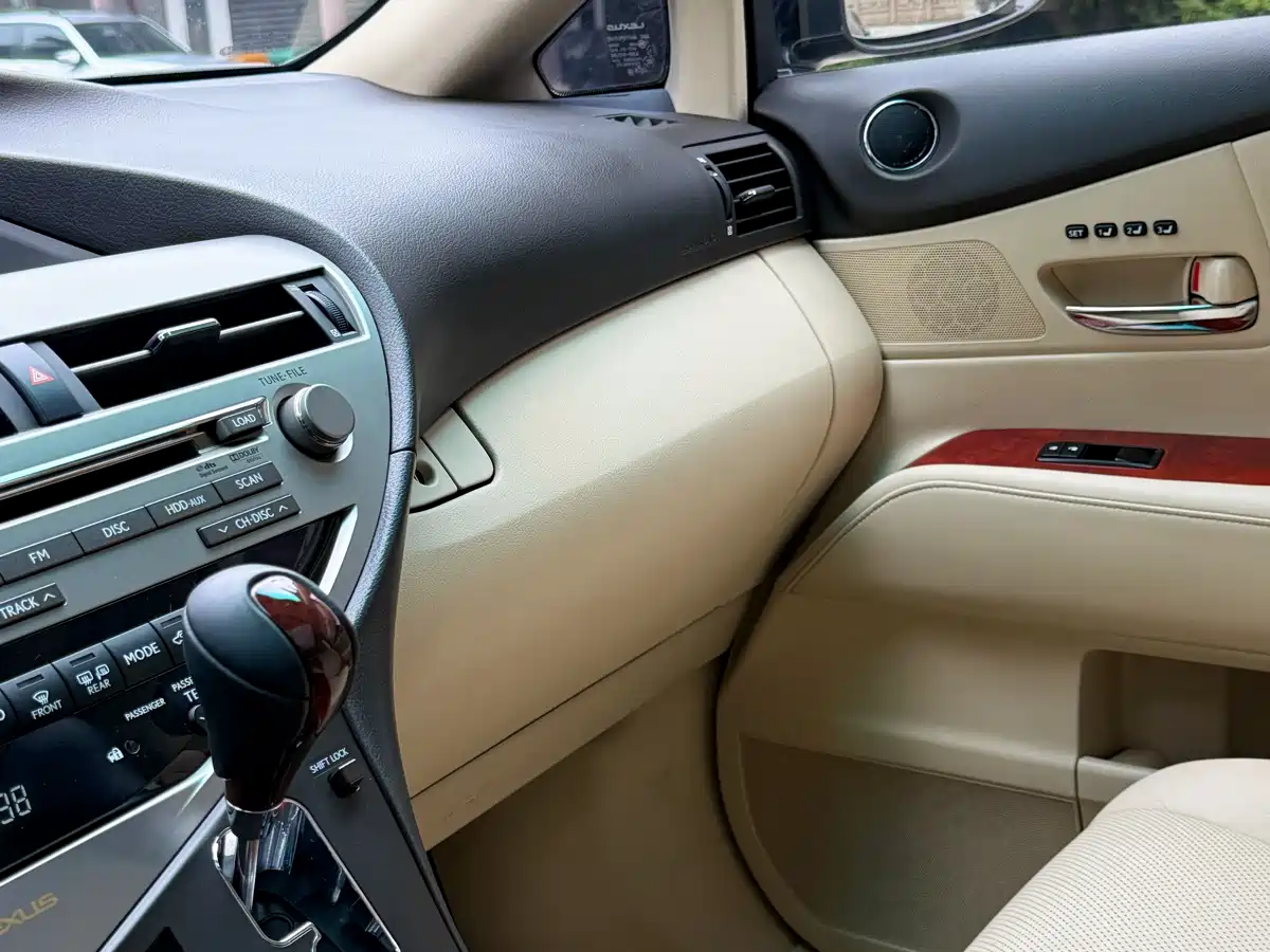 Lexus RX Classic 2009 Model 350 Premium Edition фото 31