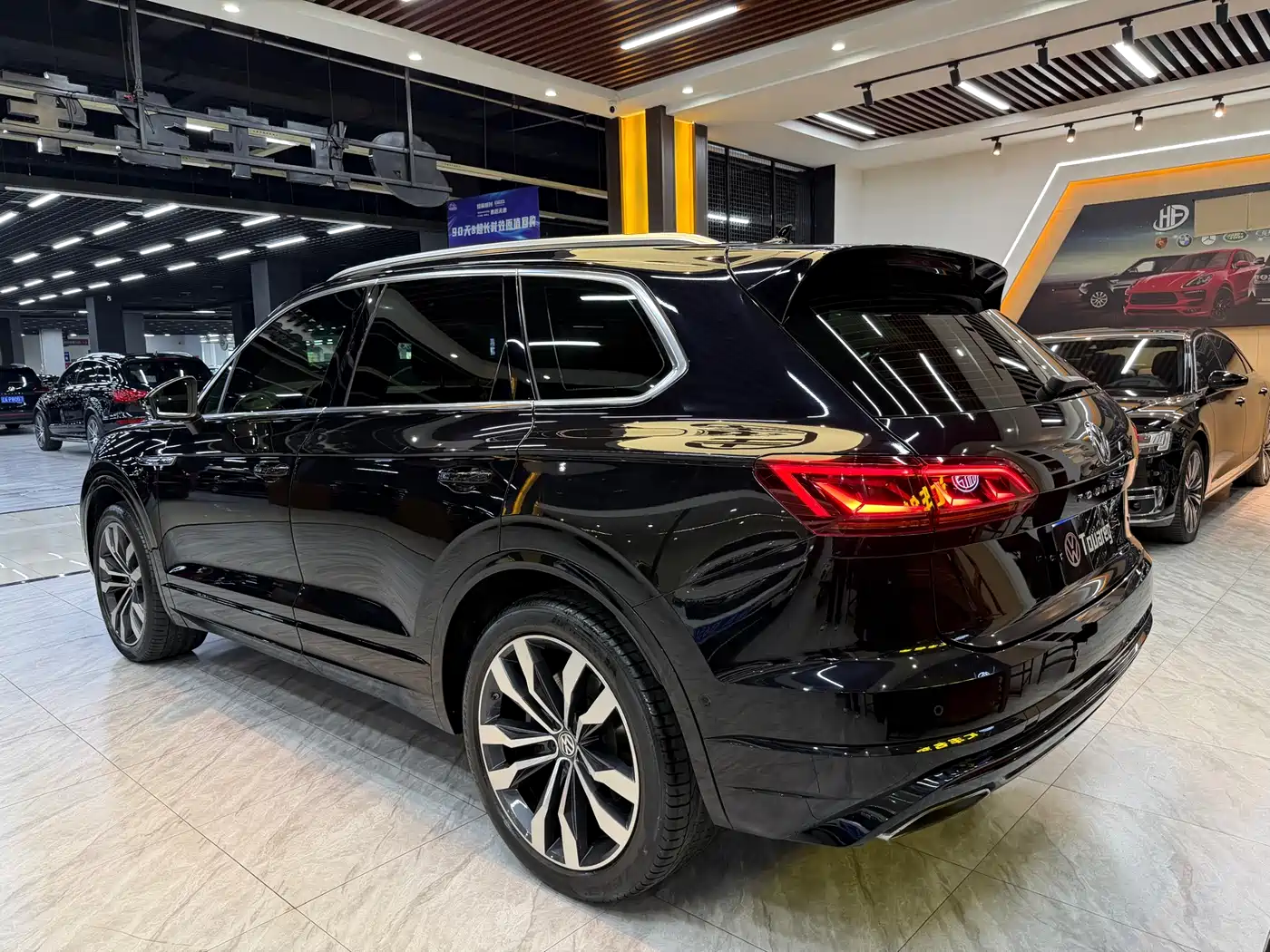 Volkswagen Touareg 2019 3.0TSI Sharp Wisdom Edition China V фото 6