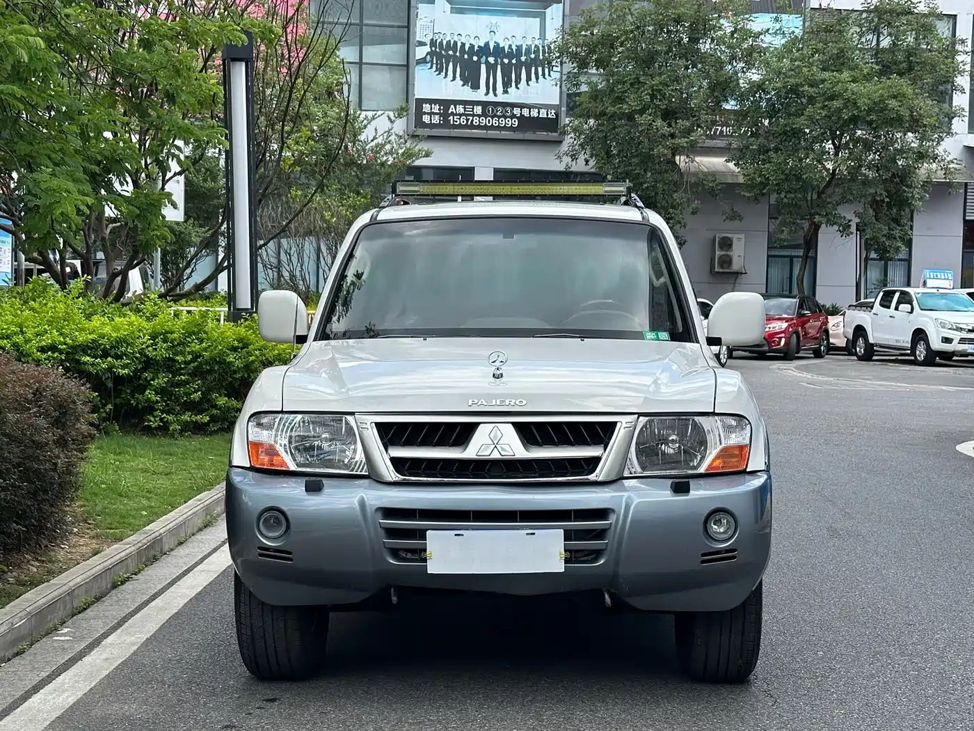 Mitsubishi Pajero 2006 Model 3.0L AT GLS фото 2