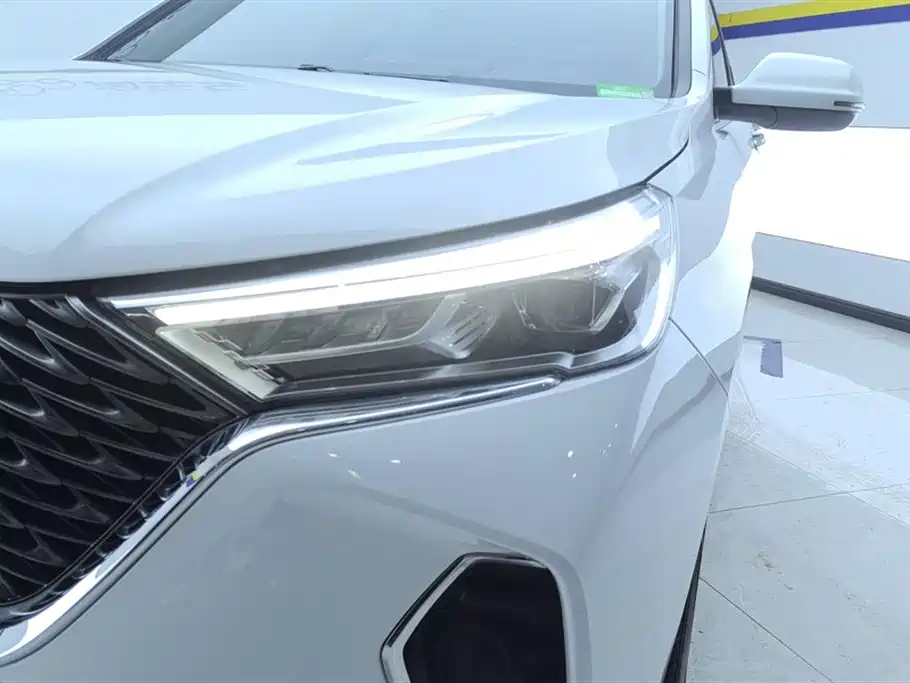 Haval M6 2023 PLUS 1.5T DCT Elite Smart Connect фото 5