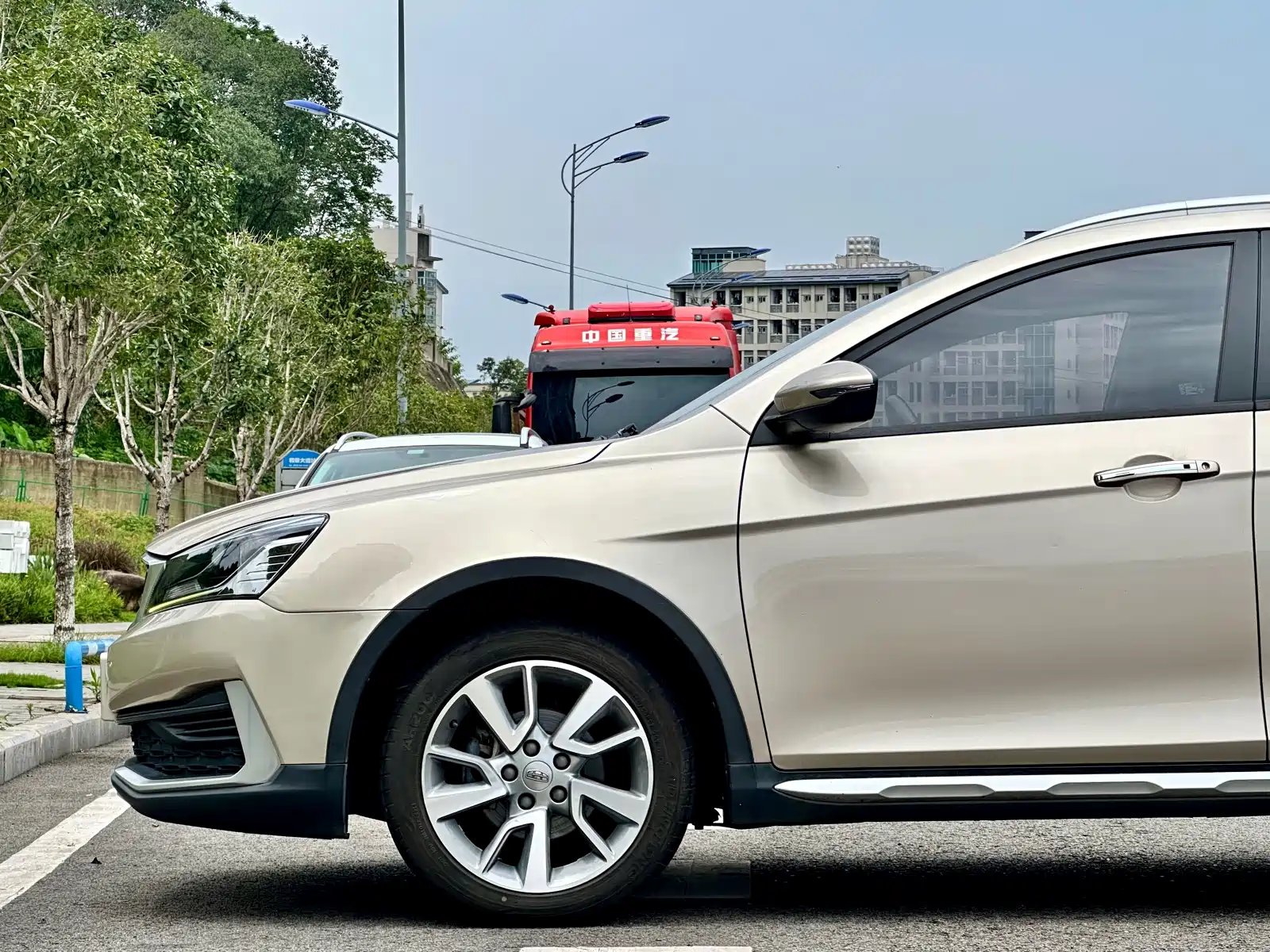 Фото 9 - Geely Vision S1