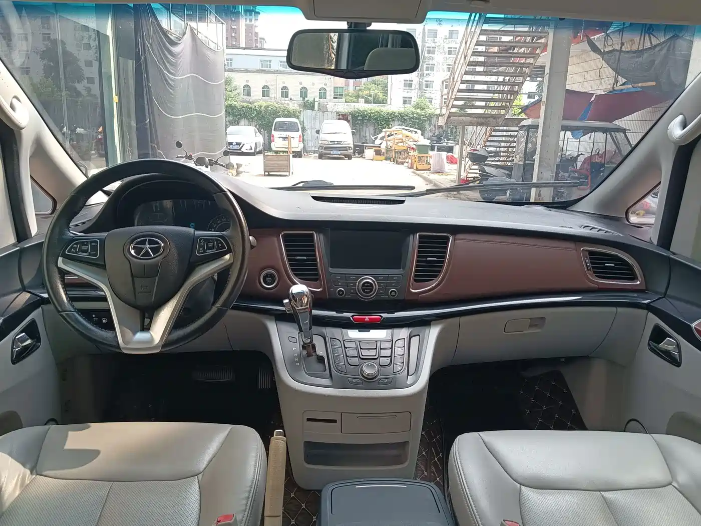 JAC Refine M5 2016 2016 2.0T Gasoline Automatic Official Version