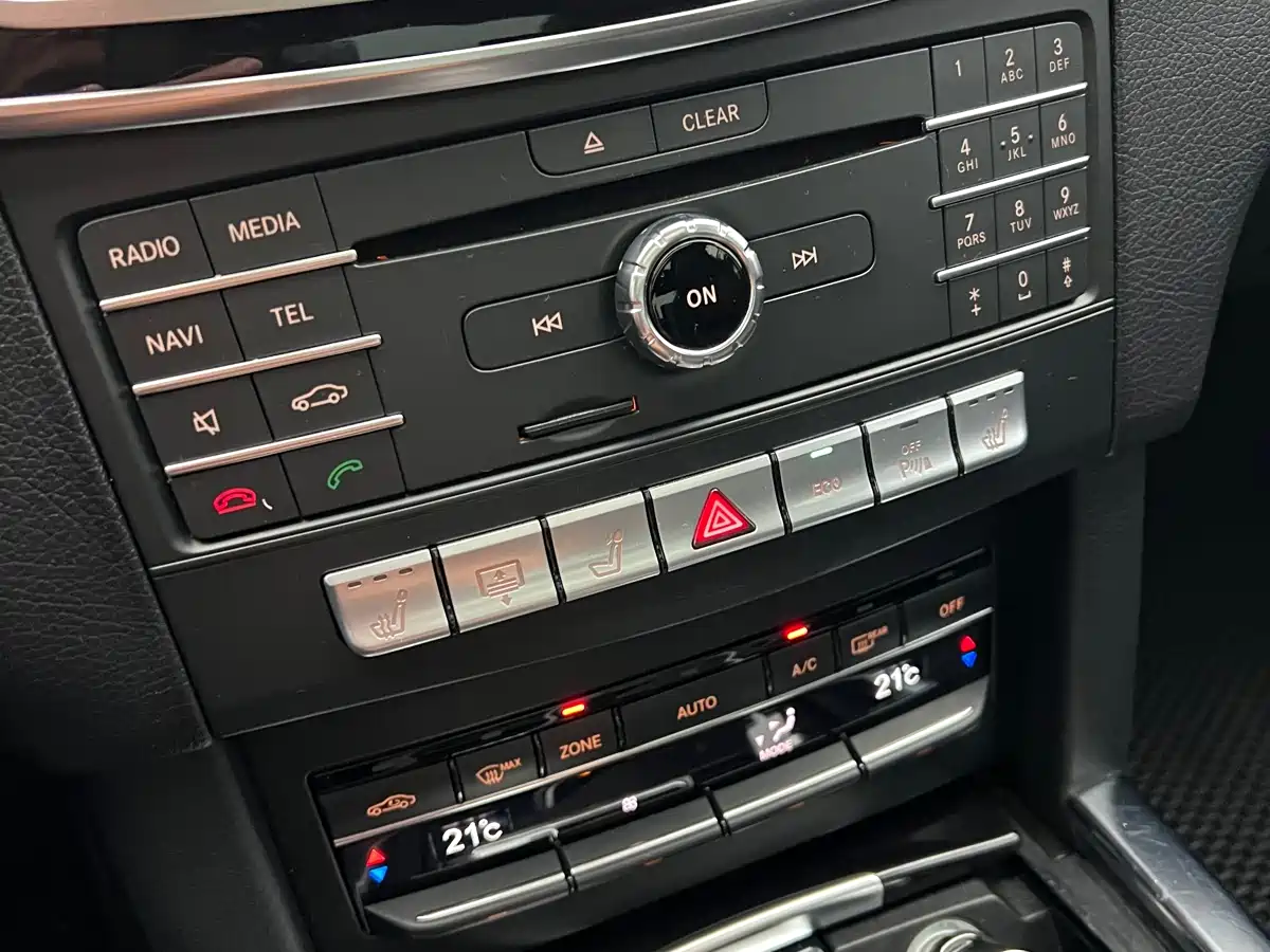 Mercedes-Benz E-Class 2015 Facelift E 260 L Luxury фото 16