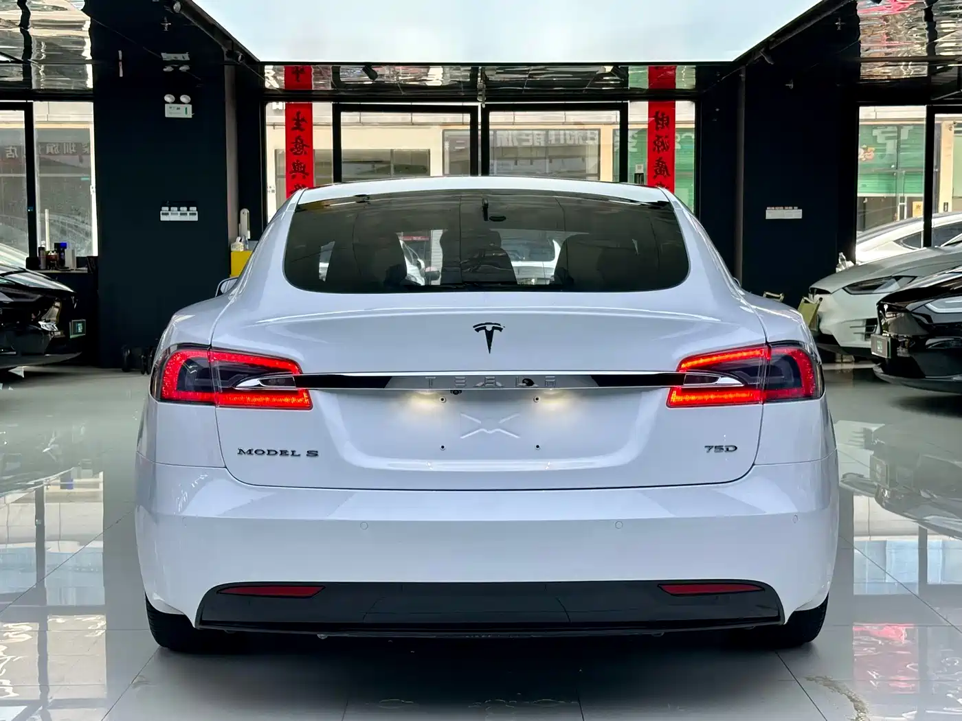 Фото 5 - Tesla Model S