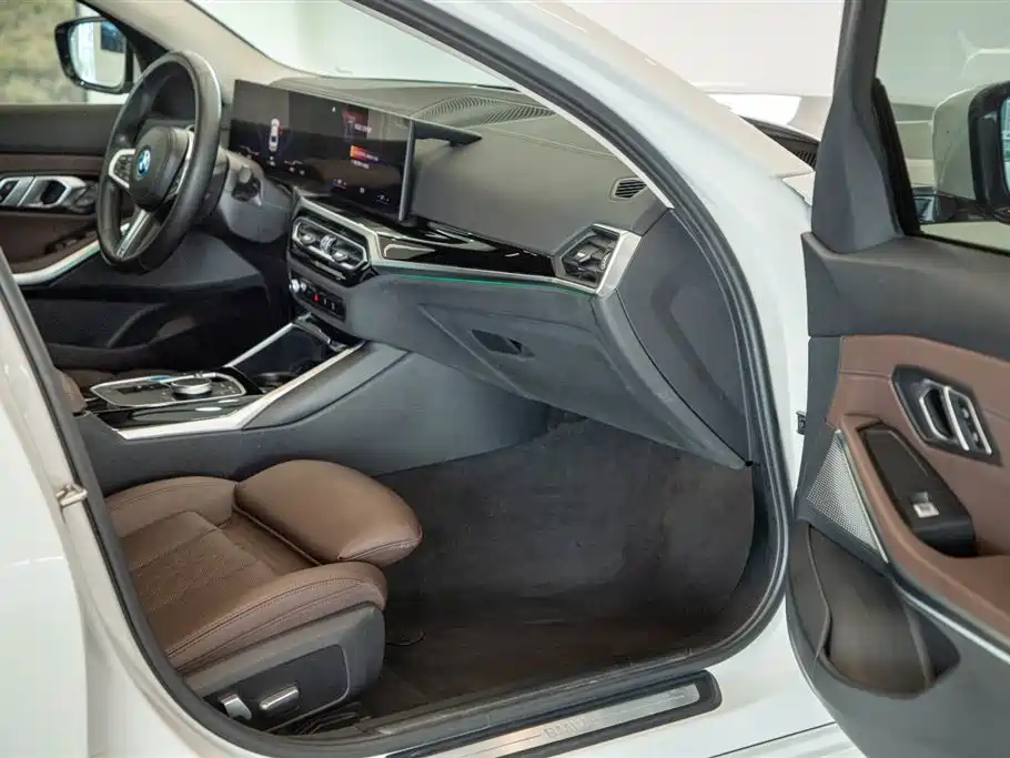 BMW i3 2022 2022 eDrive 35 L
