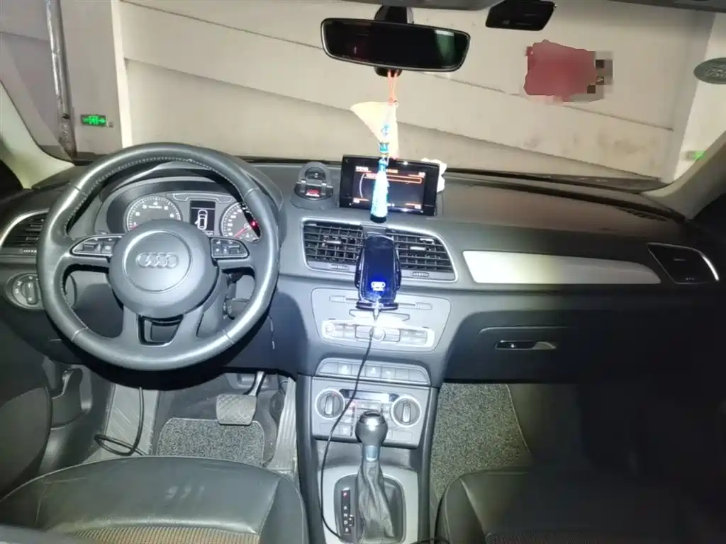Audi Q3 2018 30th Anniversary Edition 35 TFSI Fashion фото 6