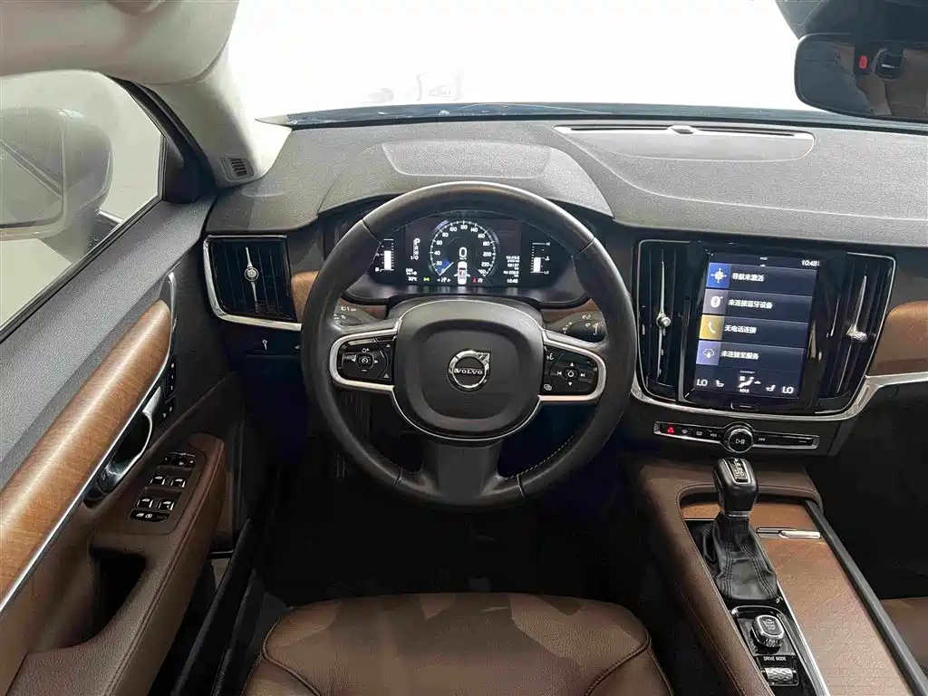 Фото 29 - Volvo S90