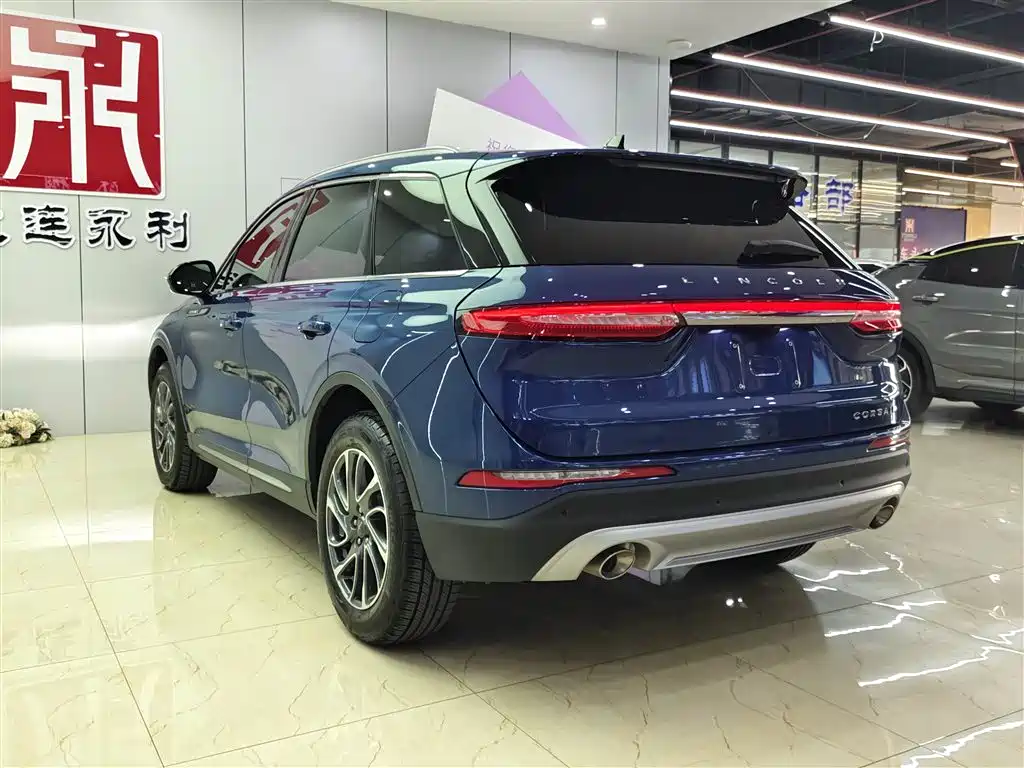 LINCOLN ADVENTURER