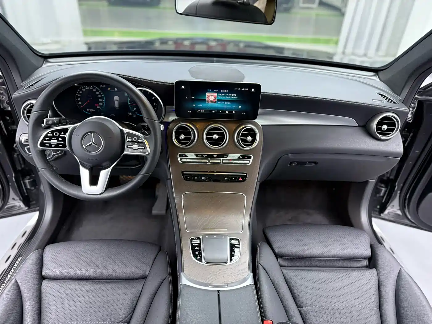Mercedes-Benz GLC 2021 GLC 300 L 4MATIC Sporty фото 7