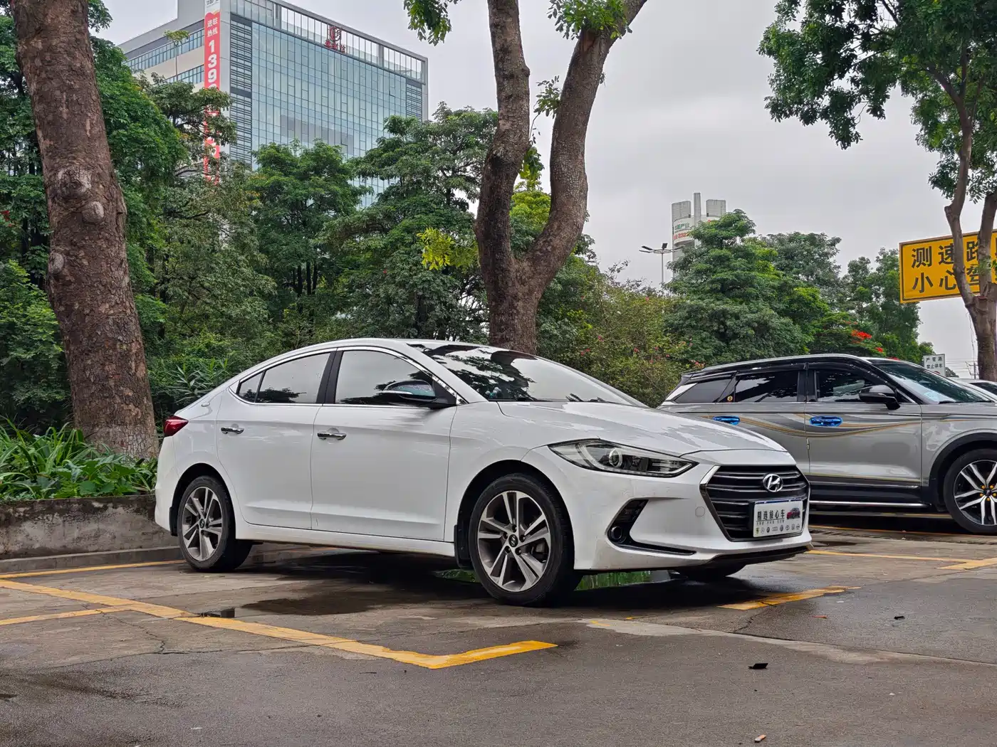 Hyundai Elantra 2016 Model 1.6L Automatic Smart Elite фото 3