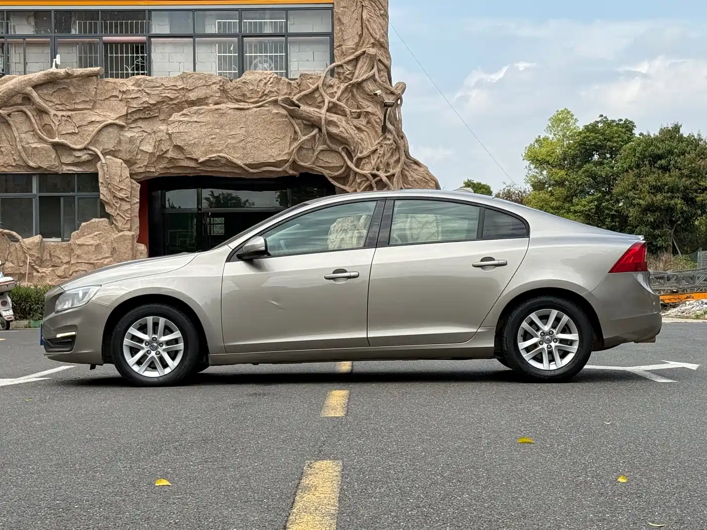Photo 5 - Volvo S60