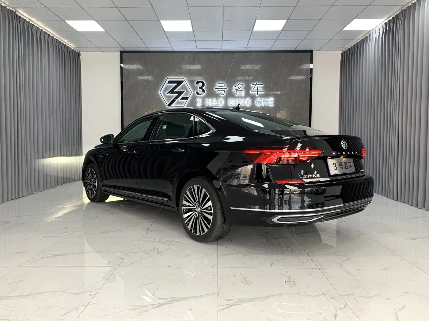 Volkswagen Passat 2020 Facelift 330TSI Luxury China VI фото 5