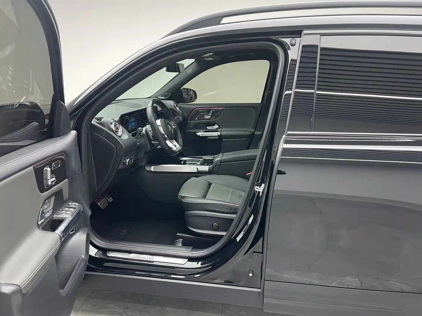 Mercedes-Benz GLB AMG 2021 AMG GLB 35 4MATIC фото 16