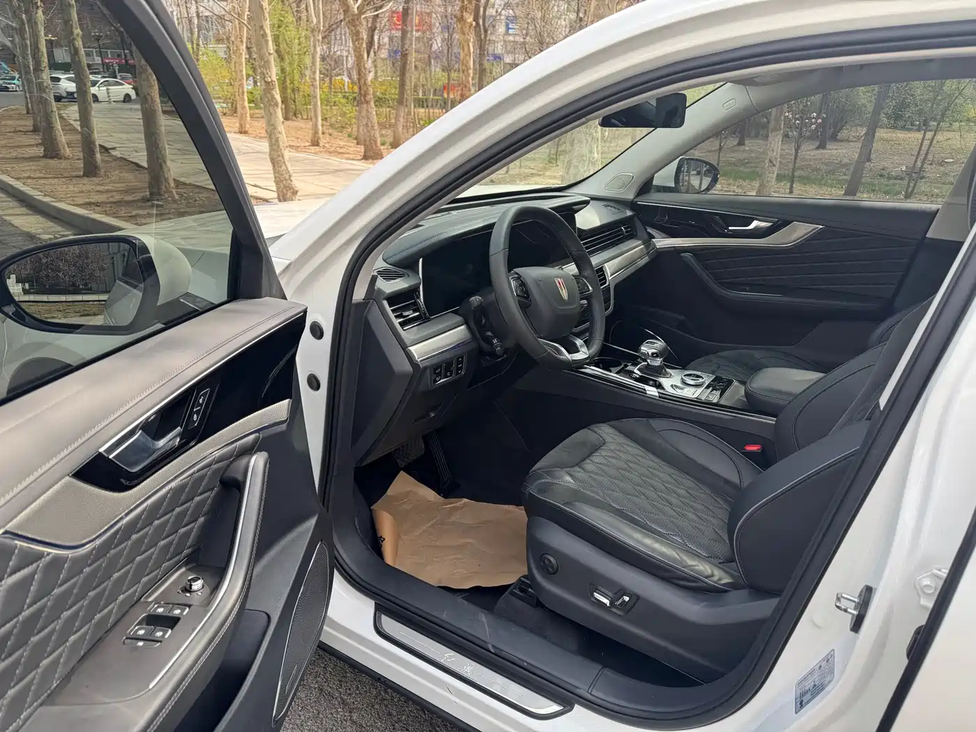Hongqi HS5 2019 2.0T Smart Connect Enjoy Edition фото 6