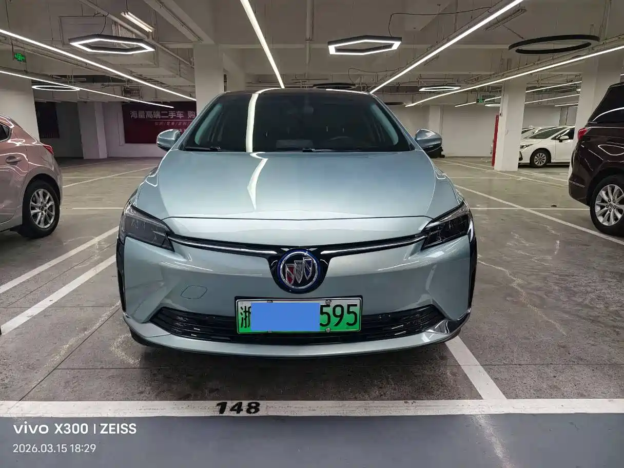 BUICK SLIGHTLY BLUE 6