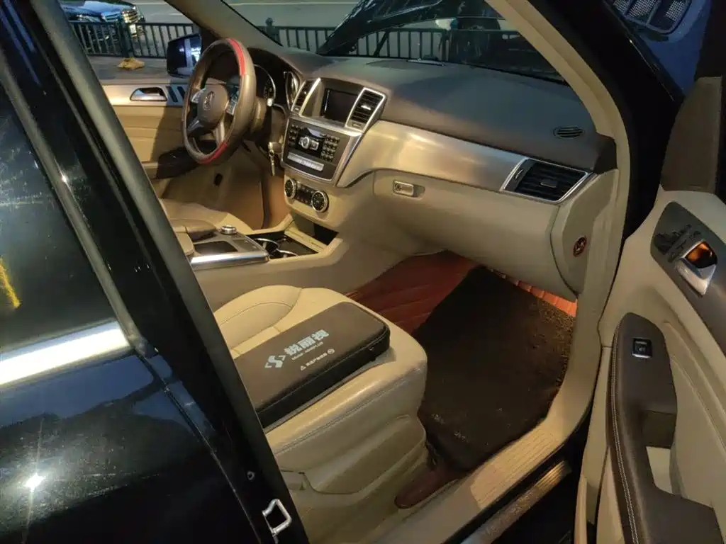 Mercedes-Benz M-Class 2015 ML 320 4MATIC фото 20